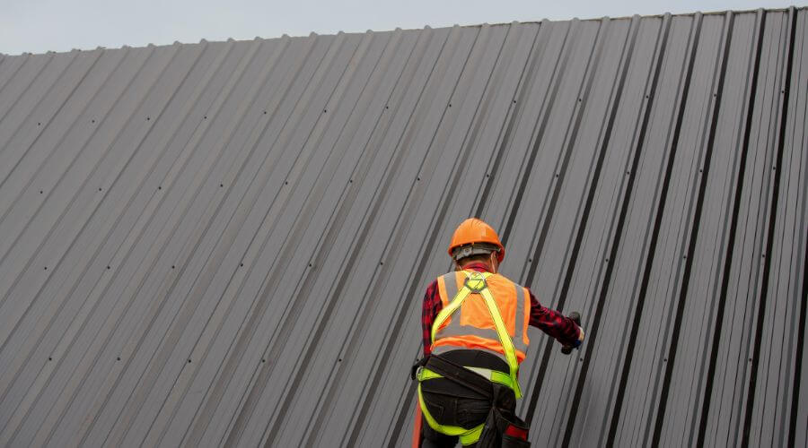 Professional gutter cleaning in Enterprise, OR